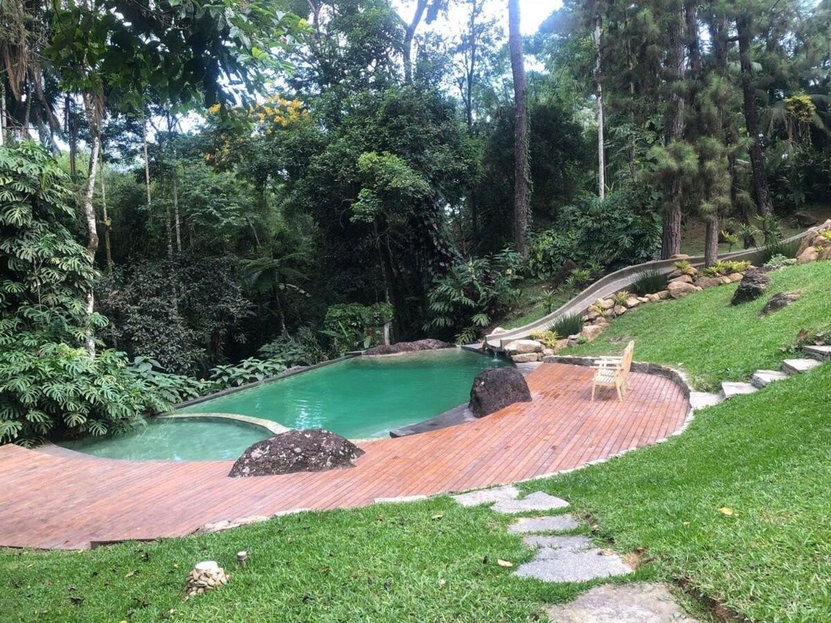 Refúgio romântico em meio à natureza Penedo  Exterior foto